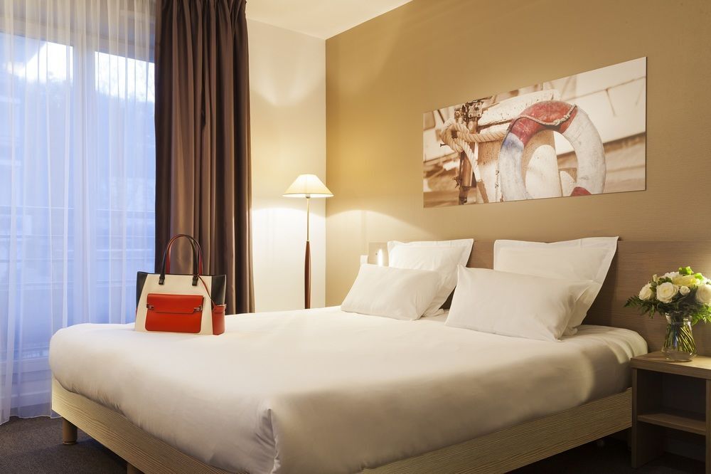 Comfort Suites Le-Port-Marly Paris Ouest Le Port-Marly Exterior foto